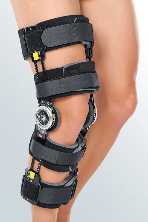 Protect.ROM Knee brace with adjustable height